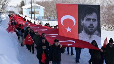 Gümüşhane’de bu yıl 33’üncüsü düzenlenen geleneksel Kar Voleybolu Şenliği, Gümüşhaneli