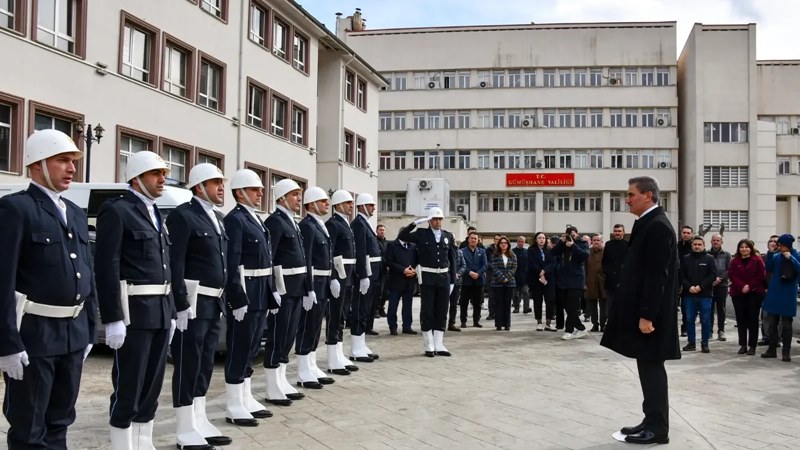 Cumhurbaşkanlığı kararnamesiyle Erzurum Valiliği görevine atanan Gümüşhane Valisi Aydın Baruş,