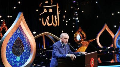 Cumhurbaşkanı Erdoğan: “Yeise düşmek bize haram kılınmıştır. Müstekbir ve müstevliye