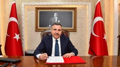 “Bizleri dünyaya getiren, şefkat, fedakârlık ve merhametin en güzel timsali