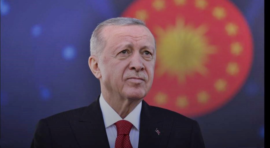 Cumhurbaşkanımızın 15 Temmuz makalesi 44 ülkede yayımlandı Cumhurbaşkanı Recep Tayyip Erdoğan, 15 Temmuz Demokrasi ve Millî Birlik