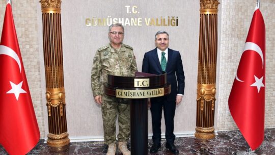 Bugün Gümüşhane’ye gelen Kara Kuvvetleri Komutanı Orgeneral Metin Tokel Paşa,