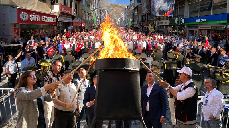 29. Uluslararası Gümüşhane Festivali Başladı Gümüşhane Belediyesi tarafından bu yıl “Ortak Zaman Sahnesi, Kültürlerin Buluşması”