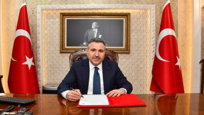 Yüce dinimiz İslam’ı bizlere öğreten, adalet, merhamet ve muhabbet peygamberi
