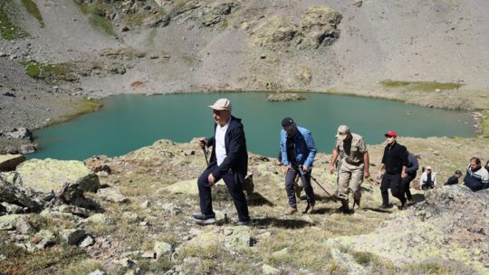 Gümüşhane Valisi Cevdet Atay, il protokolüyle birlikte Torul ilçesindeki Artabel