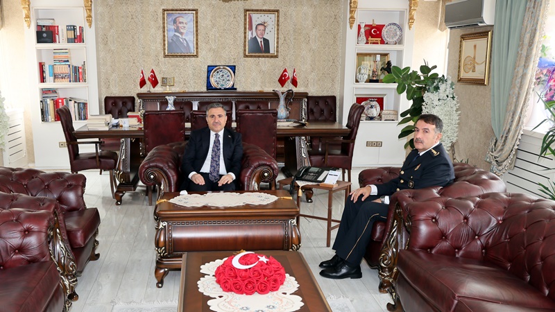 Cumhurbaşkanlığı Kararnamesi ile Gümüşhane İl Emniyet Müdürlüğü görevine atanan Polis