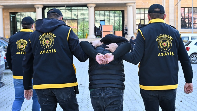 Gümüşhane merkez ilçede aynı apartmandaki iki ayrı ikamette 20 Ekim’de